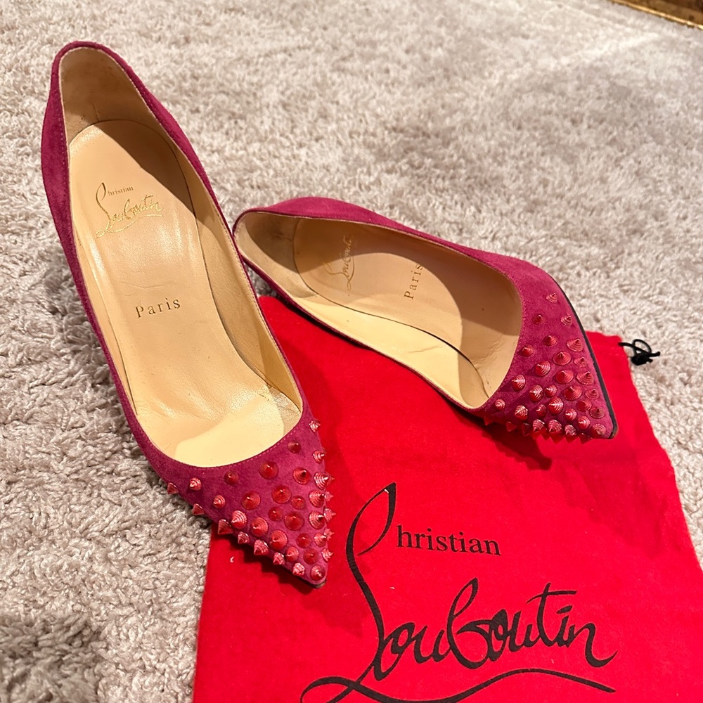 Christian louboutin spikeyshell heels